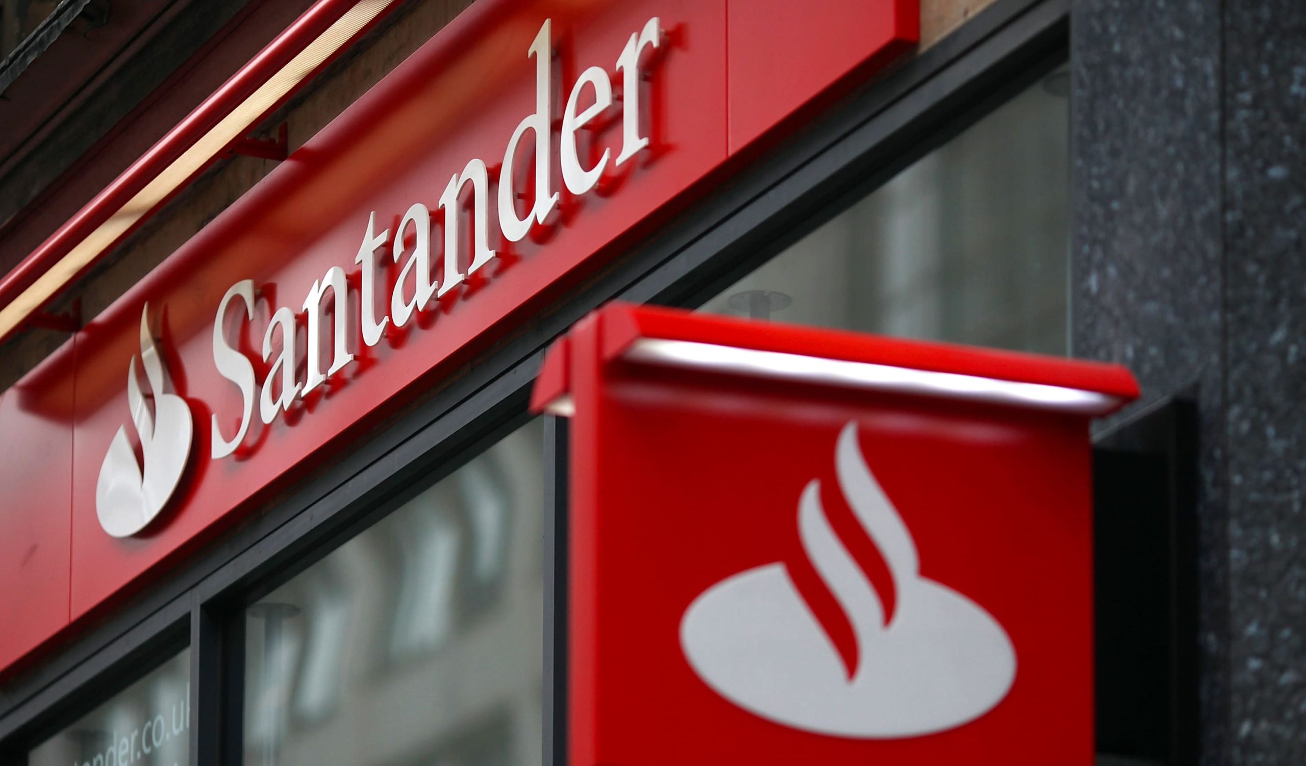 Woman Denied Refund By Santander After £5000 Fraud 8013